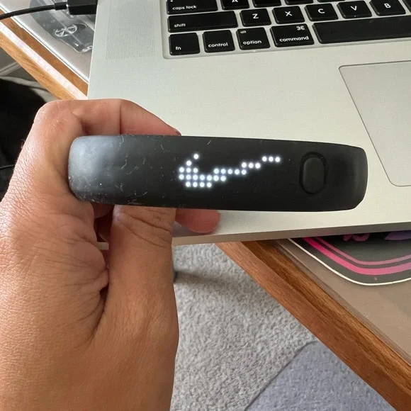 SOLD Nike+ Fuelband Black ML mens womens - Picture 5 of 6